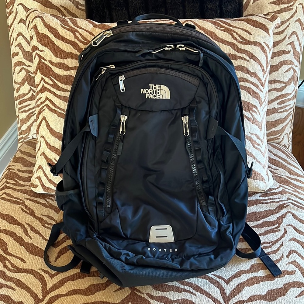 North Face Router Backpack Black Unisex